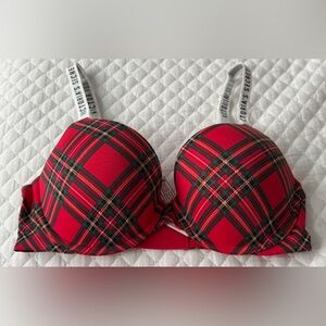 Bras Victoria secret push-up couvrant effect